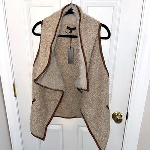 Tan & brown faux fur vest, Sherpa, Romeo & Juliet Couture, size medium!